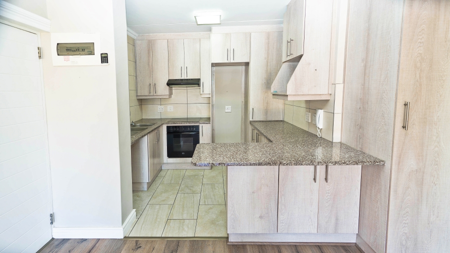 2 Bedroom Property for Sale in Brackenfell South Western Cape